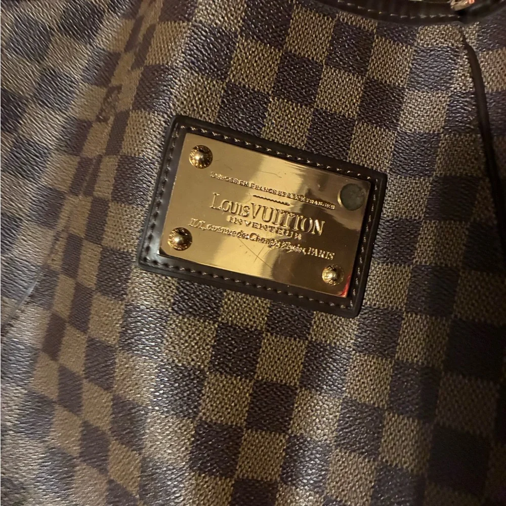 Louis Vuitton Brown Checkered Shoulder Bag - Picture 7 of 8